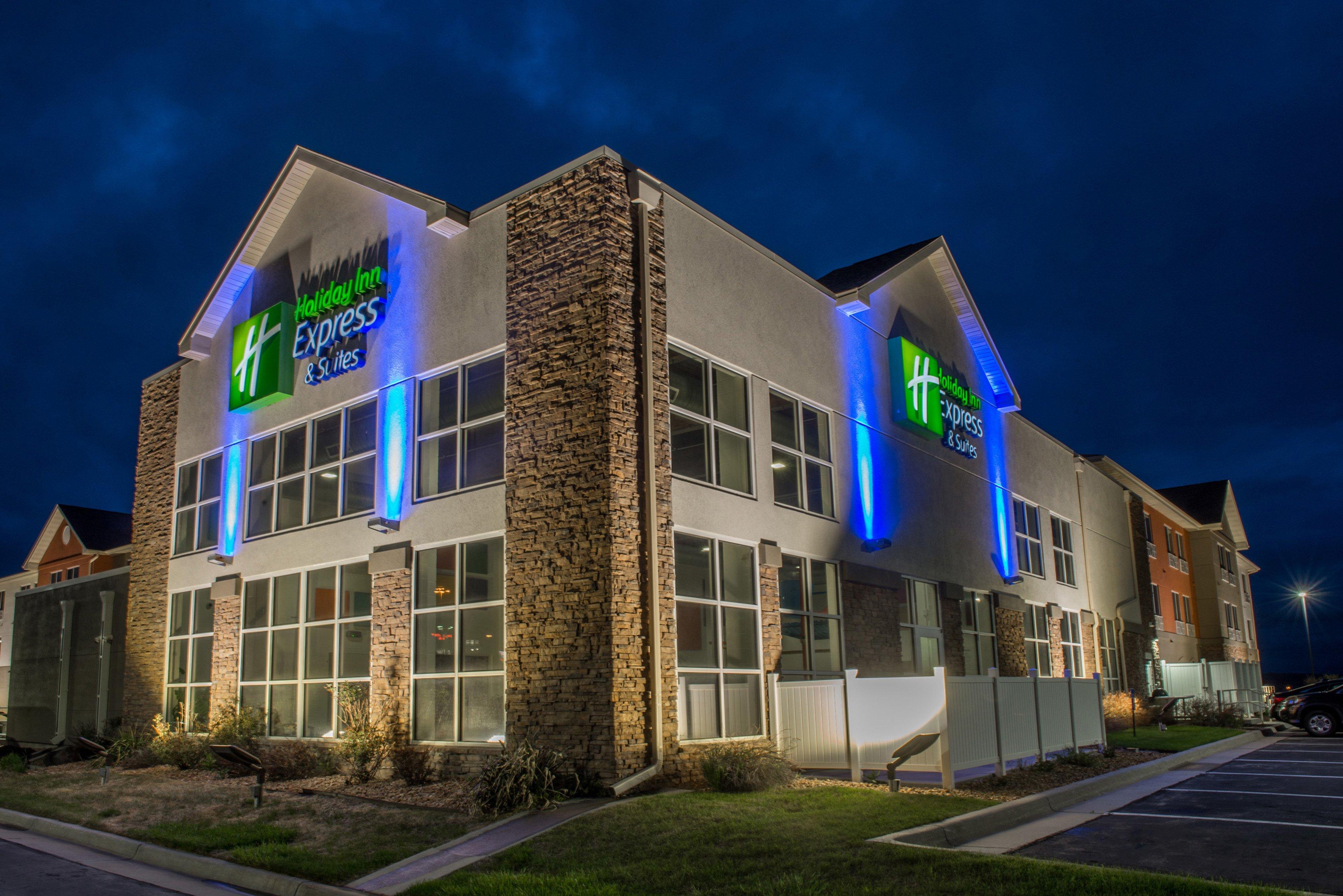 Holiday Inn Express & Suites Rapid City, An Ihg Hotel Exterior foto